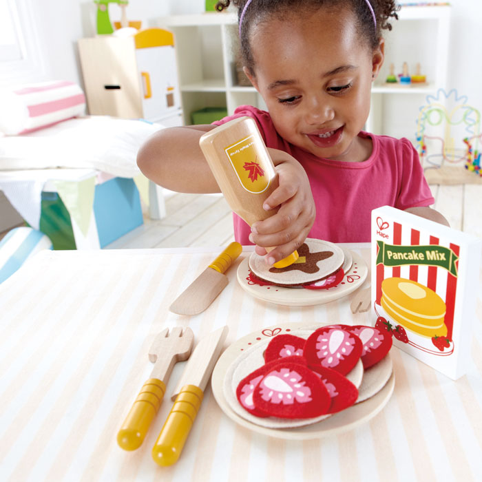 Kinderküche Holz: Pfannkuchen Set für die Spielküche von Hape